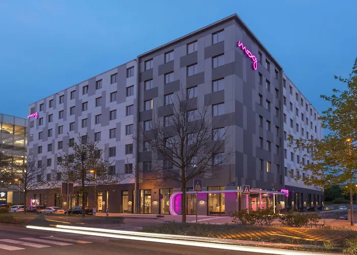 Hotel Moxy Frankfurt Airport à Francfort-sur-le-Main